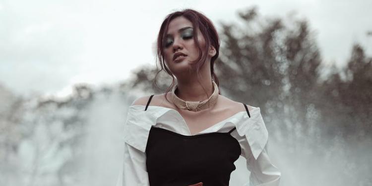 Is It Worth It to Pursue a Degree in Fashion?
